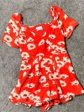 Urban outfitters Red Floral Short Sleeve Romper with White Daisies